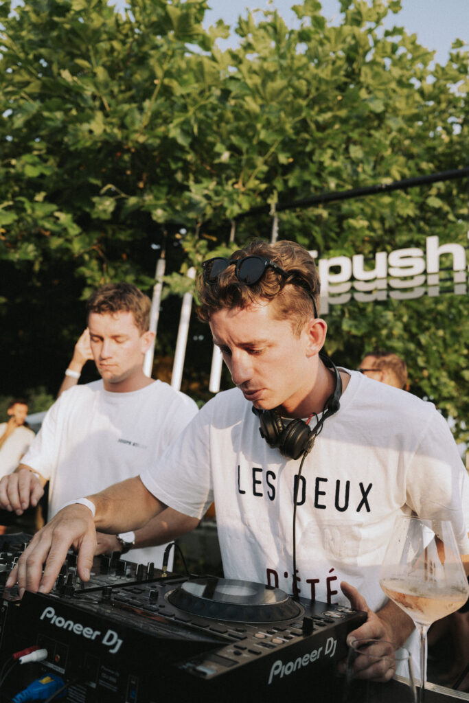 heaven7.at-sunsetaffairs_Credit_LaurinLoruenser_StrandhausHard_August2437