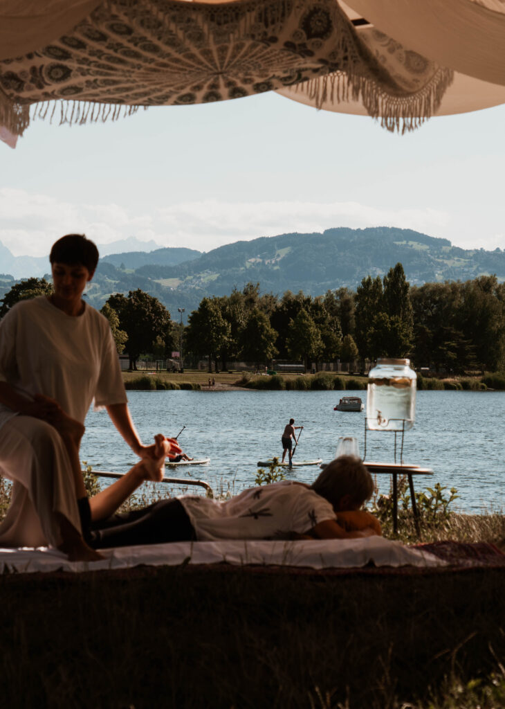 Nuad-Thai-Treatment_Massagezelt-Heaven7_Strandhaus_Bodensee_18