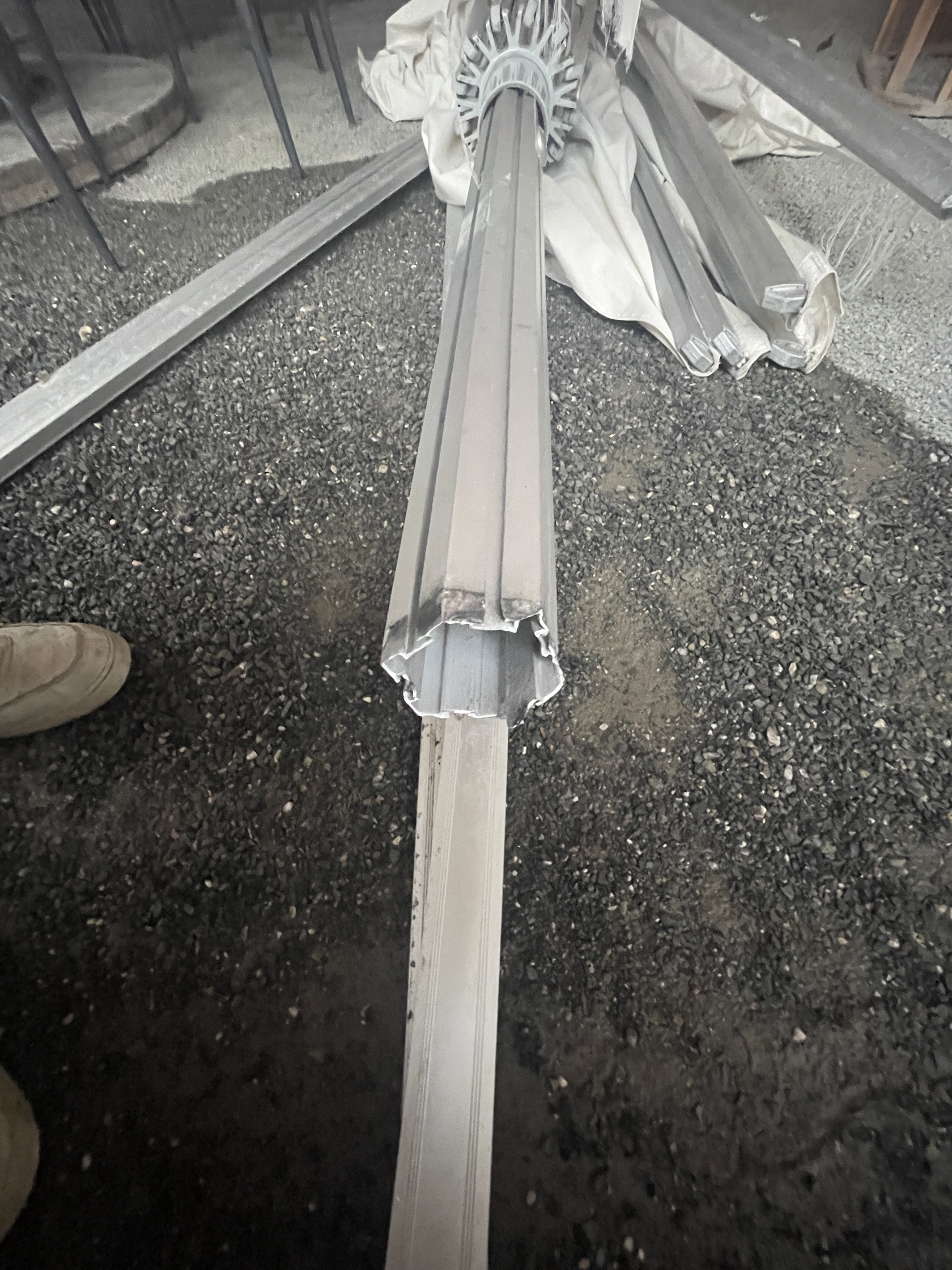 H7_Sturmschaden-Sonnernschirm-Steg_15-06-2025_1745_1 (1)